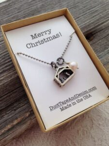 Merry-Christmas-gift-box-insert-with-Nativity-necklace-DuctTapeAndDenim.com_.jpg