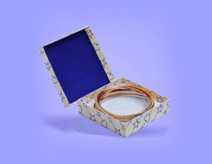 bracelet-square-boxes-wholesale.jpg